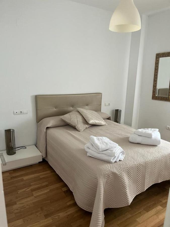 Atico Con Terraza- Solarium Appartement Écija Buitenkant foto